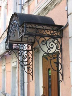 Кованый козырек Барин художественная ковка